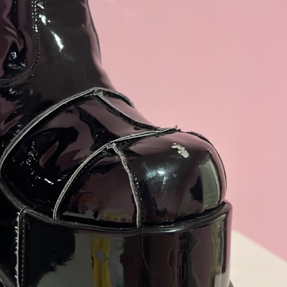 Demonia Stack 301 - Picture 8 of 11